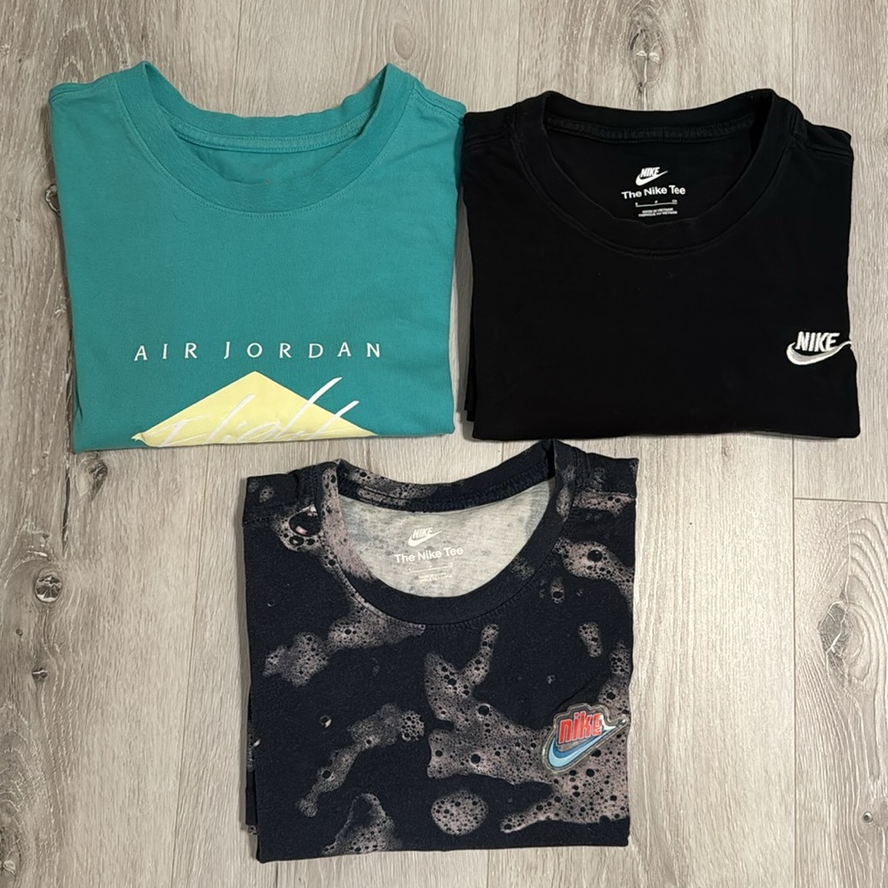 Nike men’s small tees - bundle of 3